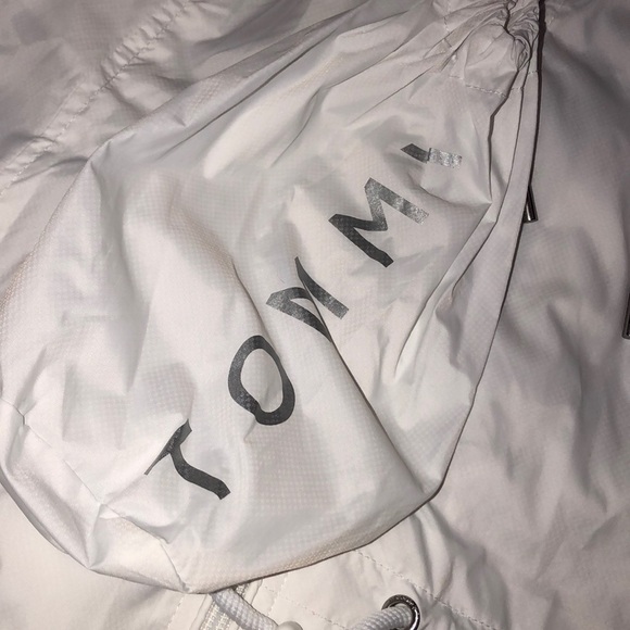 TOMMY Hilfiger Sport size large windbreaker jacket - Picture 4 of 11
